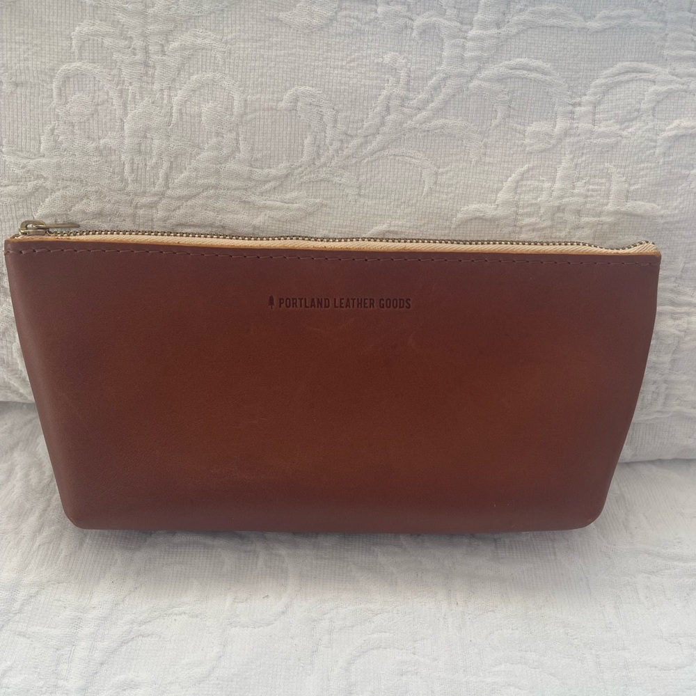 Portland Leather Honey Toiletry Bag